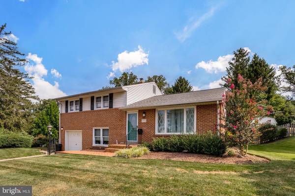 1912 LISMORE LN, Catonsville, MD 21228