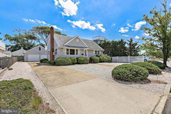 612 SHORE AVE, Ship Bottom, NJ 08008