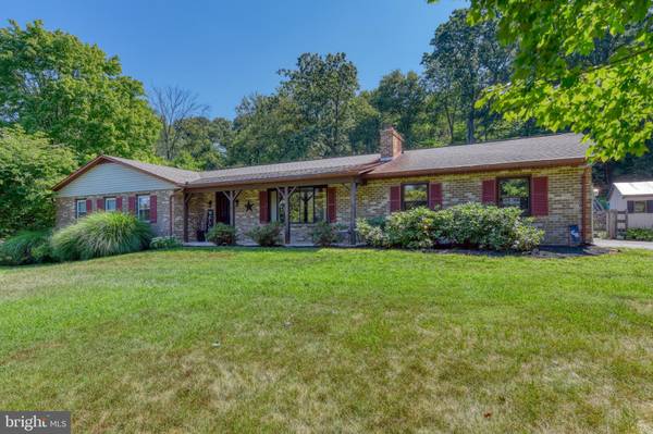 120 FOXCROFT LN, Robesonia, PA 19551