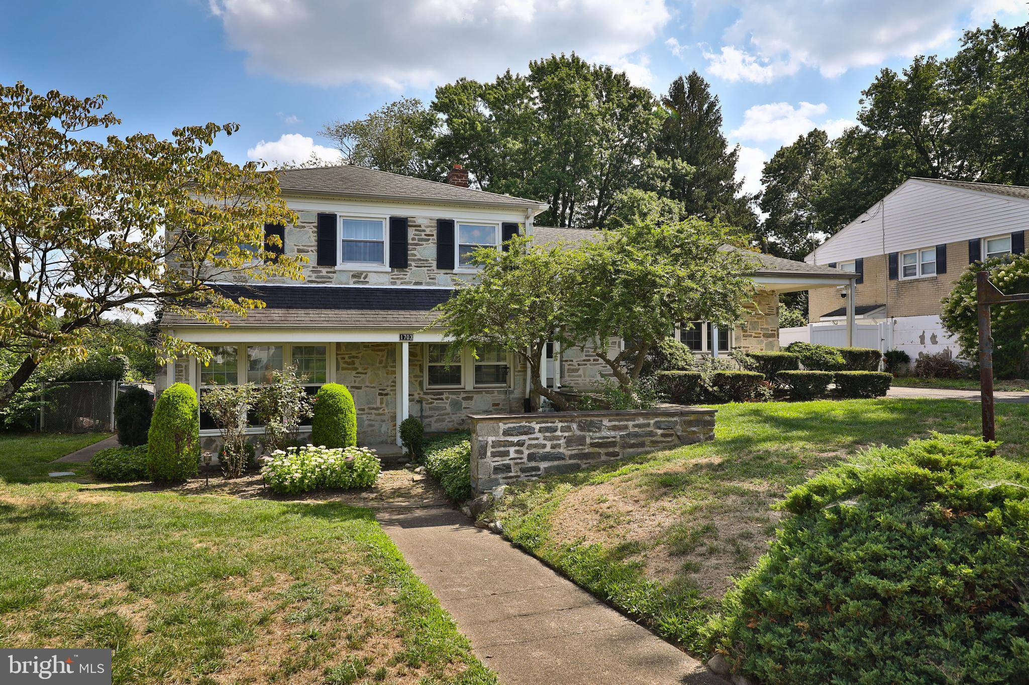 Abington, PA 19001,1703 EDGE HILL RD