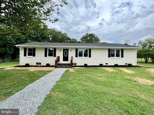 103 PATRICK HENRY DR, Louisa, VA 23093