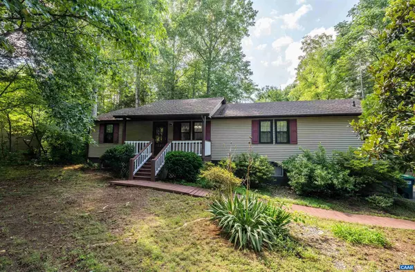 Palmyra, VA 22963,30 KIOWA LN