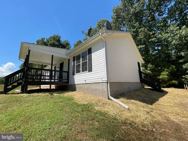 Hague, VA 22469,849 LOWE DRIVE