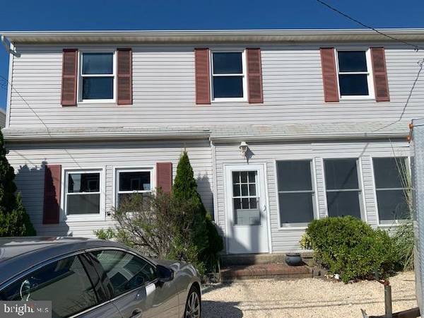 15 E NEW YORK AVE, Long Beach Township, NJ 08008