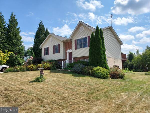 334 LAFAYETTE DR, Littlestown, PA 17340