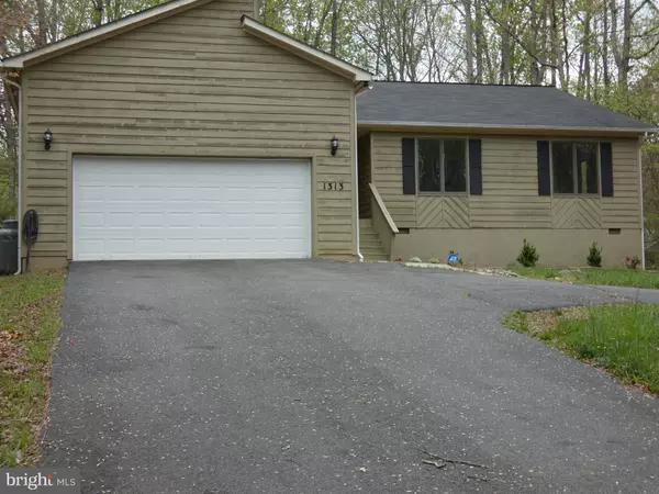 1313 LAKEVIEW PKWY, Locust Grove, VA 22508