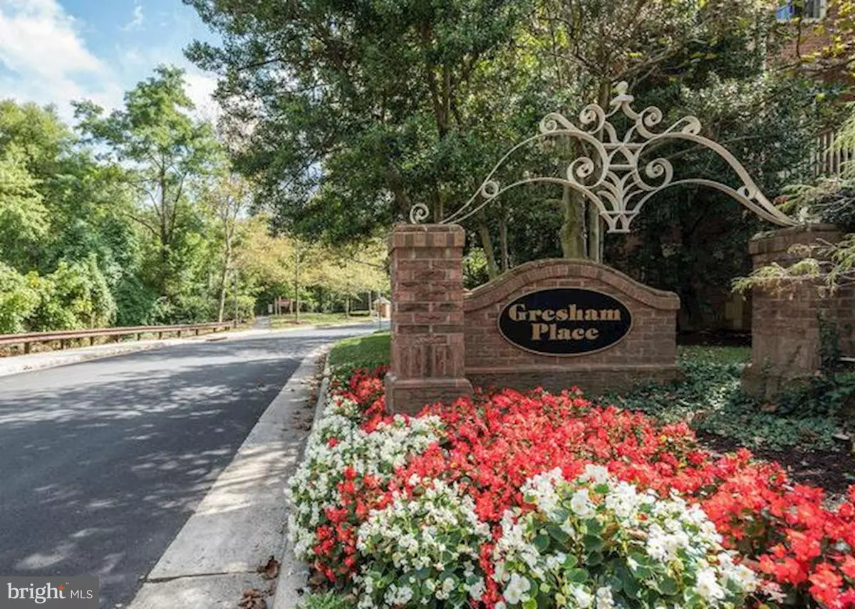 Falls Church, VA 22046,128 GRESHAM PL