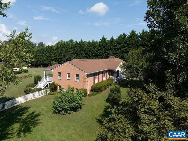 5308 CHESTNUT LN, Earlysville, VA 22936