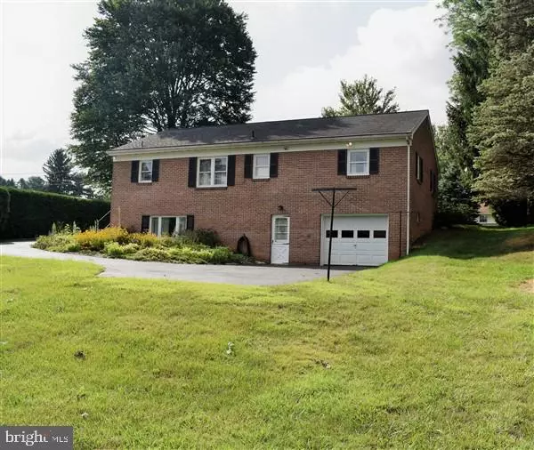 Lancaster, PA 17602,510 LONGFELLOW DR