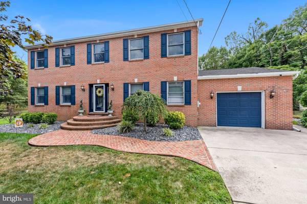 708 LOCK AVE, Gibbstown, NJ 08027