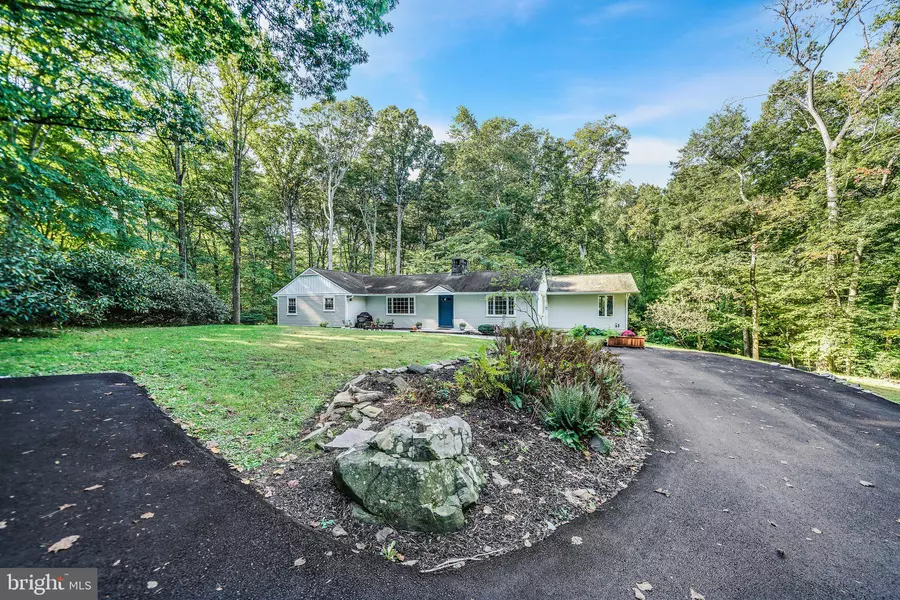 871 OLD PUBLIC RD, Hockessin, DE 19707