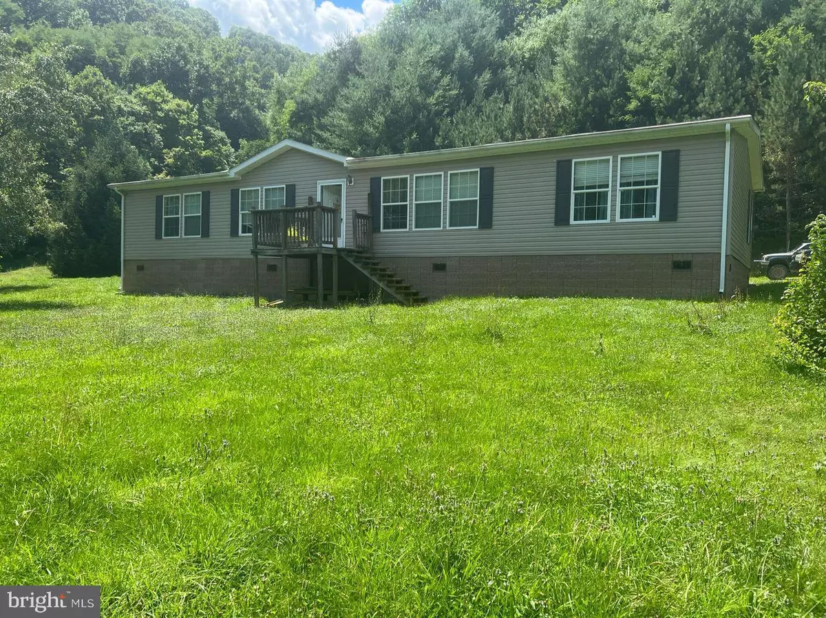 Renick, WV 24966,1451 ROBINS FORK RD