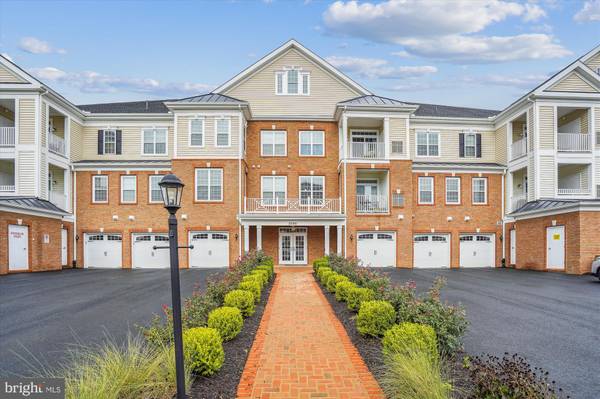 Ashburn, VA 20147,20981 ROCKY KNOLL SQ #300