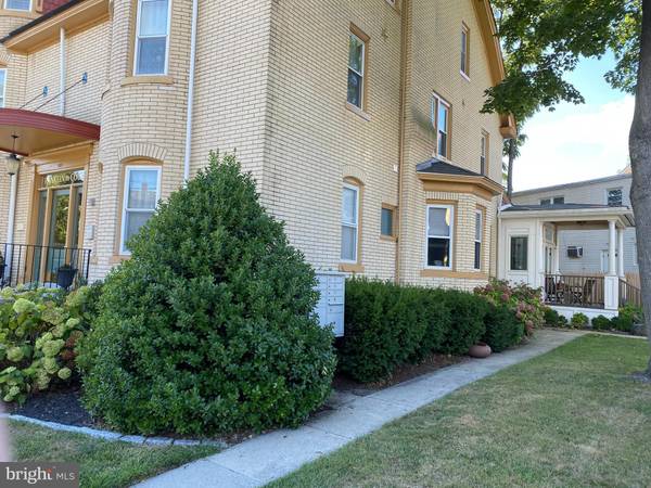 185 W COURT STREET #2, Doylestown, PA 18901