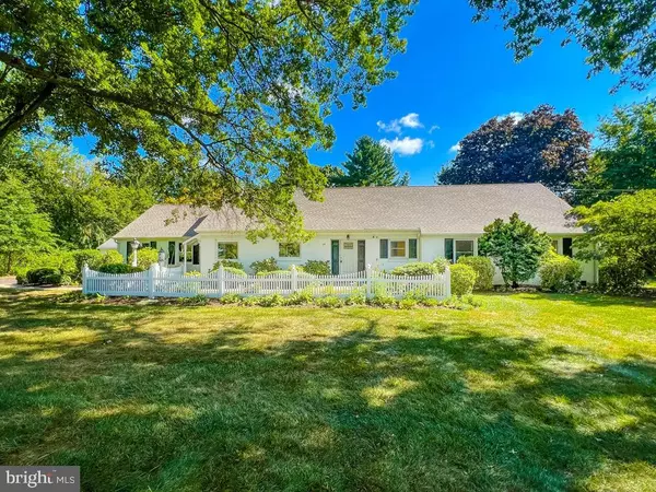 29 LAMP POST RD, Doylestown, PA 18901