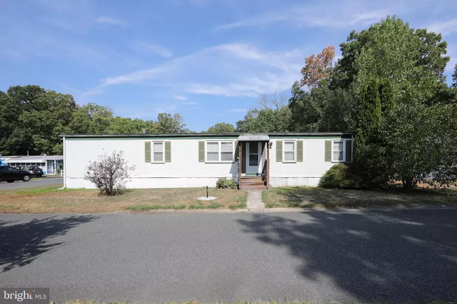 8 FERNWOOD DRIVE, Pittsgrove, NJ 08318