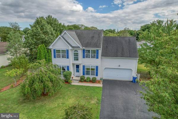 220 W DARBY CIR, Dover, DE 19904