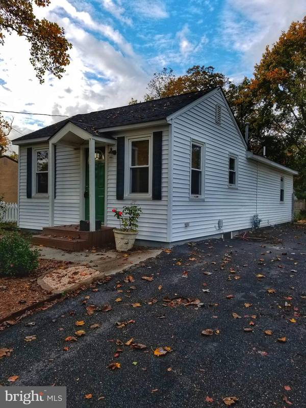 208 WASHINGTON ST, Delanco, NJ 08075