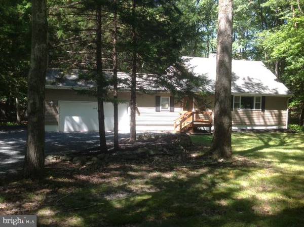 143 RIDGE RD, Pocono Lake, PA 18347