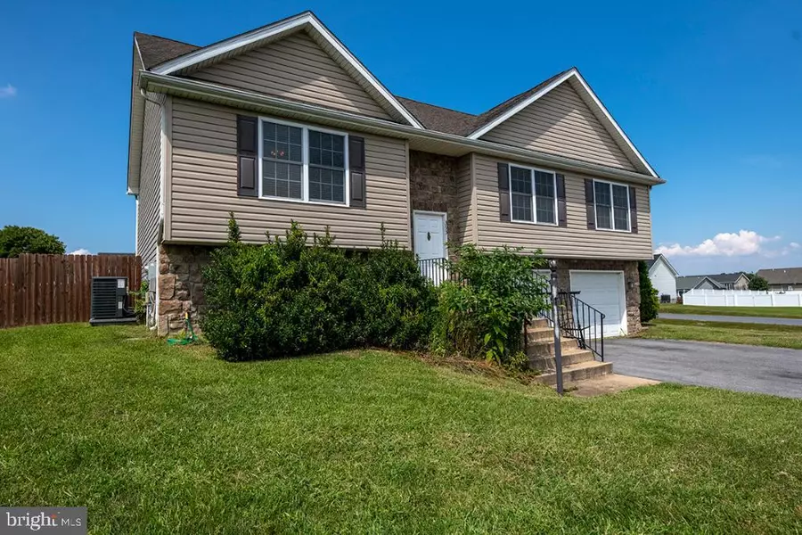 393 IVES ST, Martinsburg, WV 25405