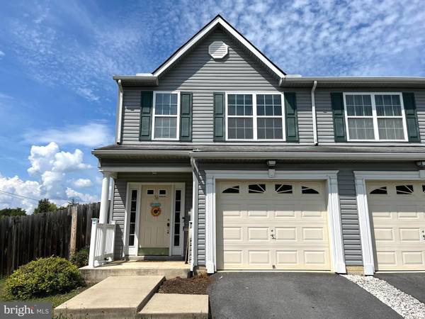 56 MCGLYNN LN, Bunker Hill, WV 25413