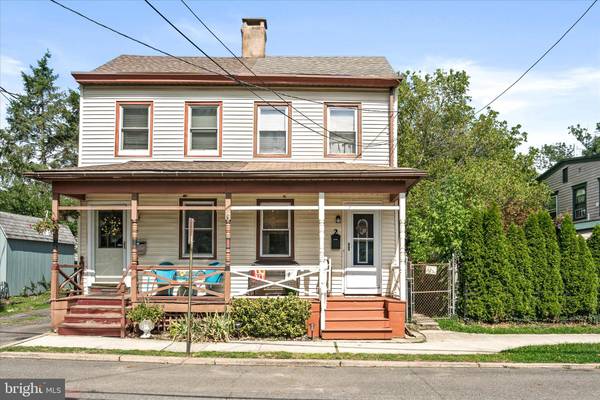 2 W CHESTNUT ST, Bordentown, NJ 08505