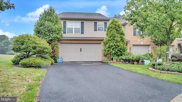 1256 CROSS CREEK DR, Mechanicsburg, PA 17050