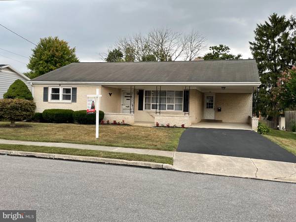 34 BREWSTER ST, Hanover, PA 17331