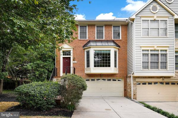 11311 HOLLOWSTONE DR, Rockville, MD 20852