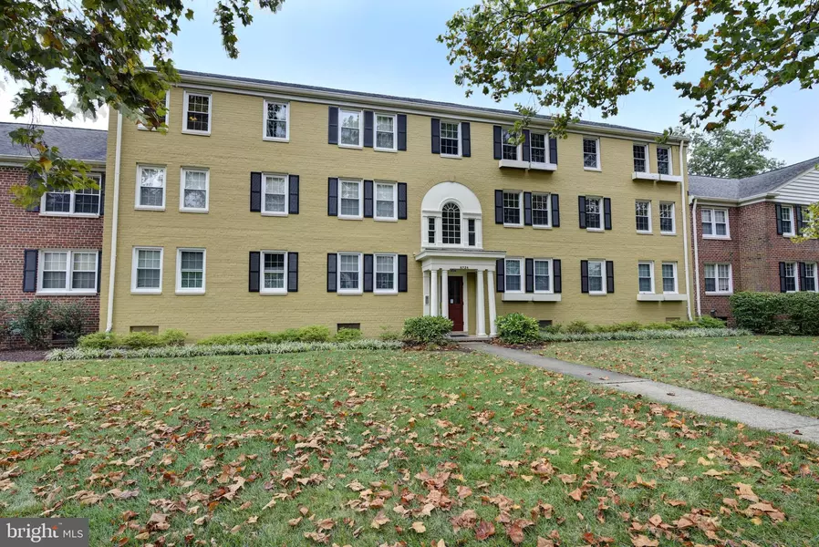 6726 W WAKEFIELD DR #B2, Alexandria, VA 22307