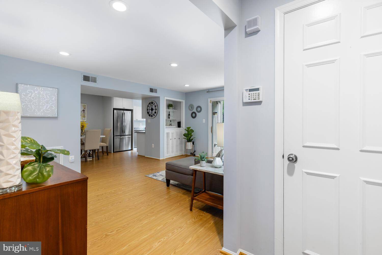 Falls Church, VA 22042,7737 INVERSHAM DR #177