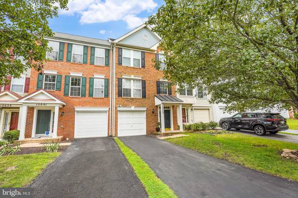 12043 COUNTRY MILL DR, Bristow, VA 20136