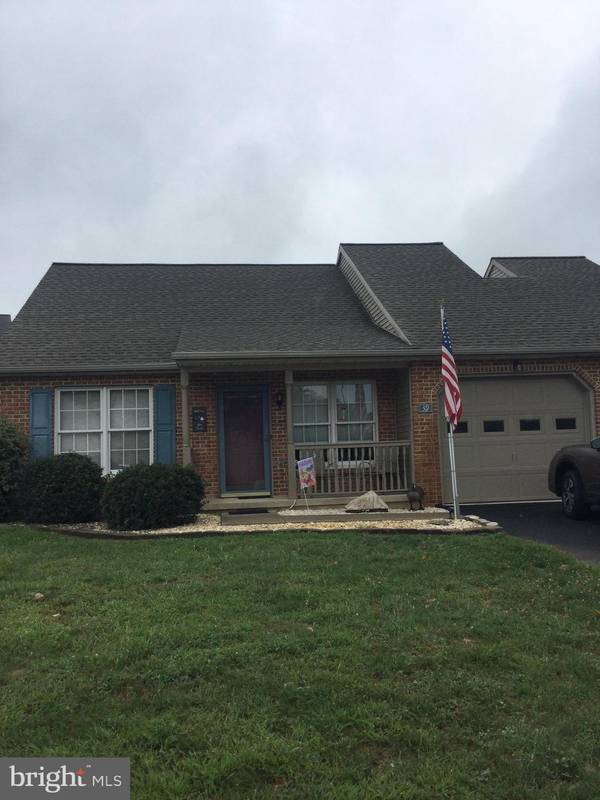 39 OAKGROVE LN, Millersville, PA 17551