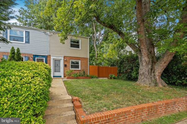 2323 GLENDALE TER, Alexandria, VA 22303