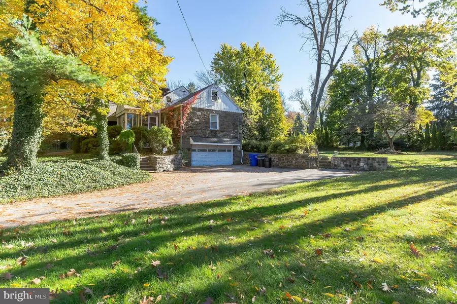 304 TOWNSHIP LINE RD, Elkins Park, PA 19027