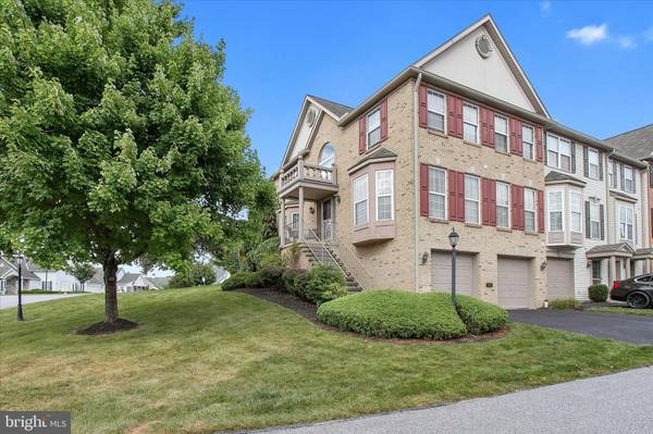 340 HARVEST FIELD LN #9M, York, PA 17403