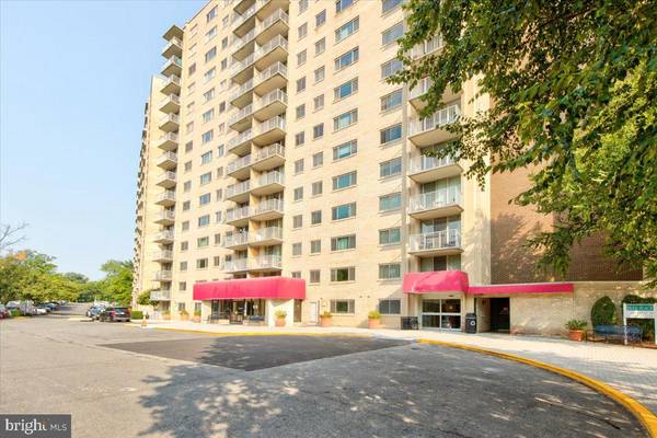 2500 N VAN DORN ST #318, Alexandria, VA 22302