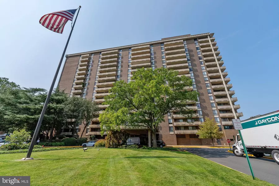 1800 OLD MEADOW RD #1414, Mclean, VA 22102