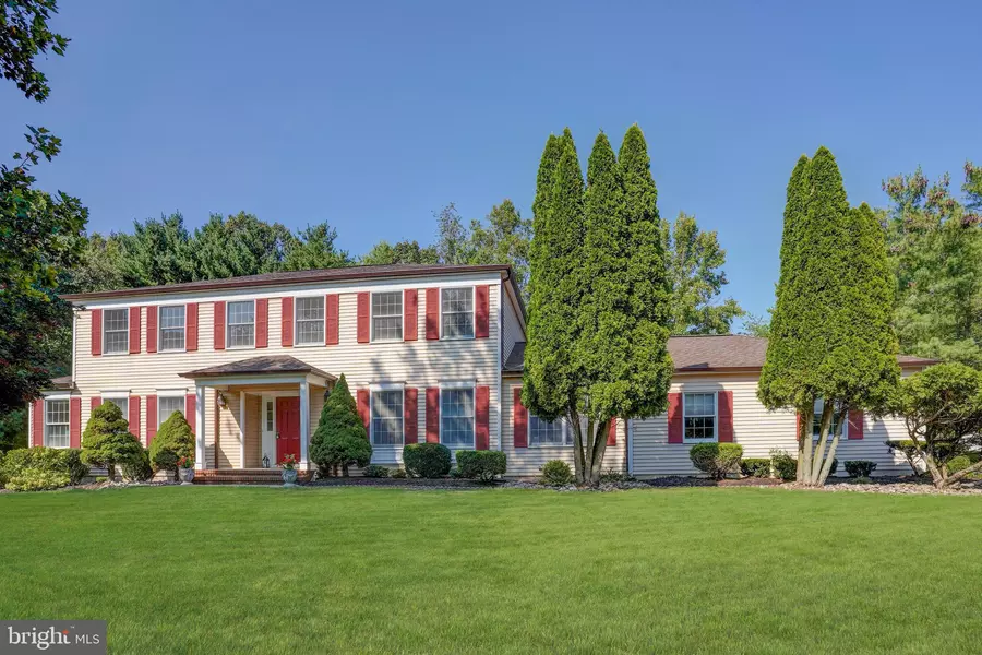 6 FOXBORO CT, Princeton Junction, NJ 08550