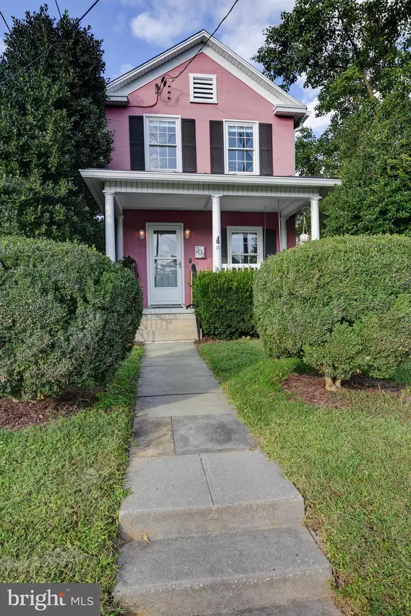 202 E MAIN ST, Berryville, VA 22611