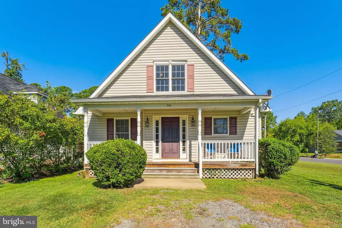 Colonial Beach, VA 22443,301 3RD STREET