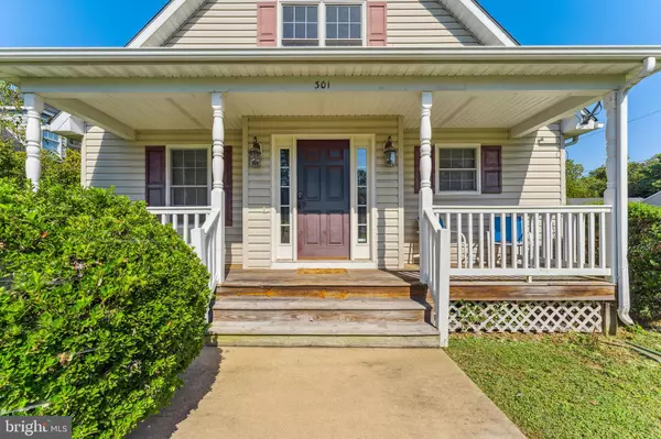 Colonial Beach, VA 22443,301 3RD STREET