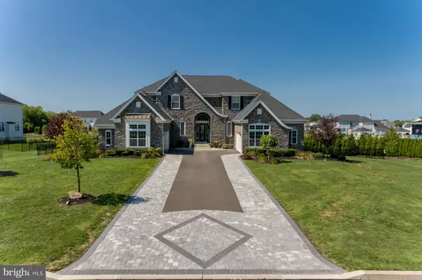 14 OXFORD DR,  Ivyland,  PA 18974