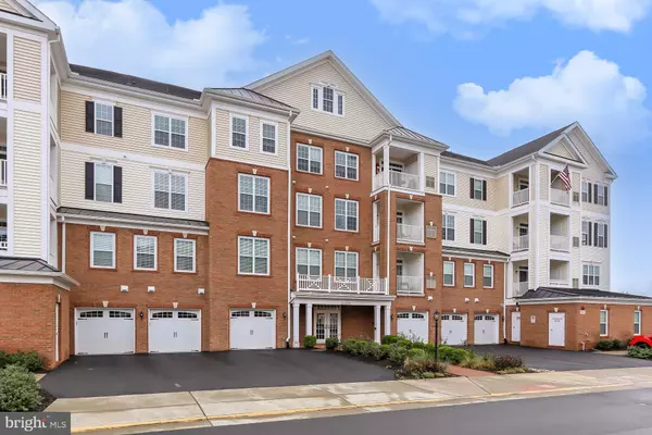 Ashburn, VA 20147,21022 ROCKY KNOLL SQ #400