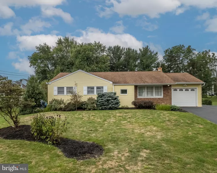 2708 AMY DR, Norristown, PA 19403