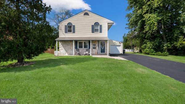 650 CEDARBROOK RD, Southampton, PA 18966