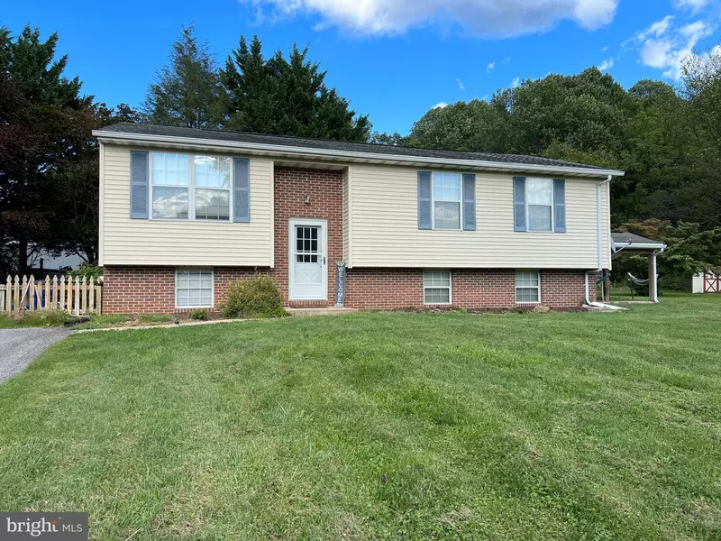 2741 LITTLE LN, Westminster, MD 21157