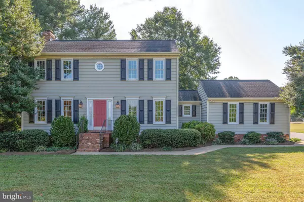 100 VANCE DR, Fredericksburg, VA 22408