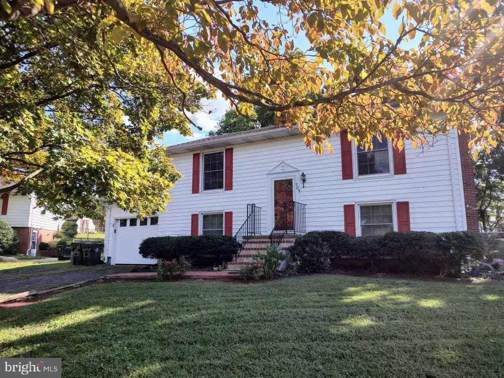 Culpeper, VA 22701,209 ELMWOOD DR