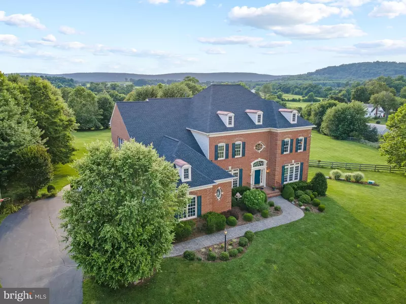 16545 CHESTNUT OVERLOOK DR, Purcellville, VA 20132